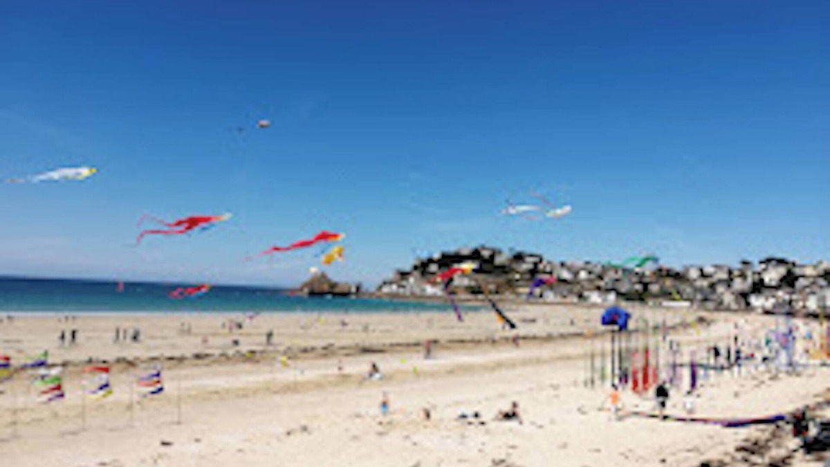 Planguenoual Apartment | Homerez - Apartment Lamballe, sea view