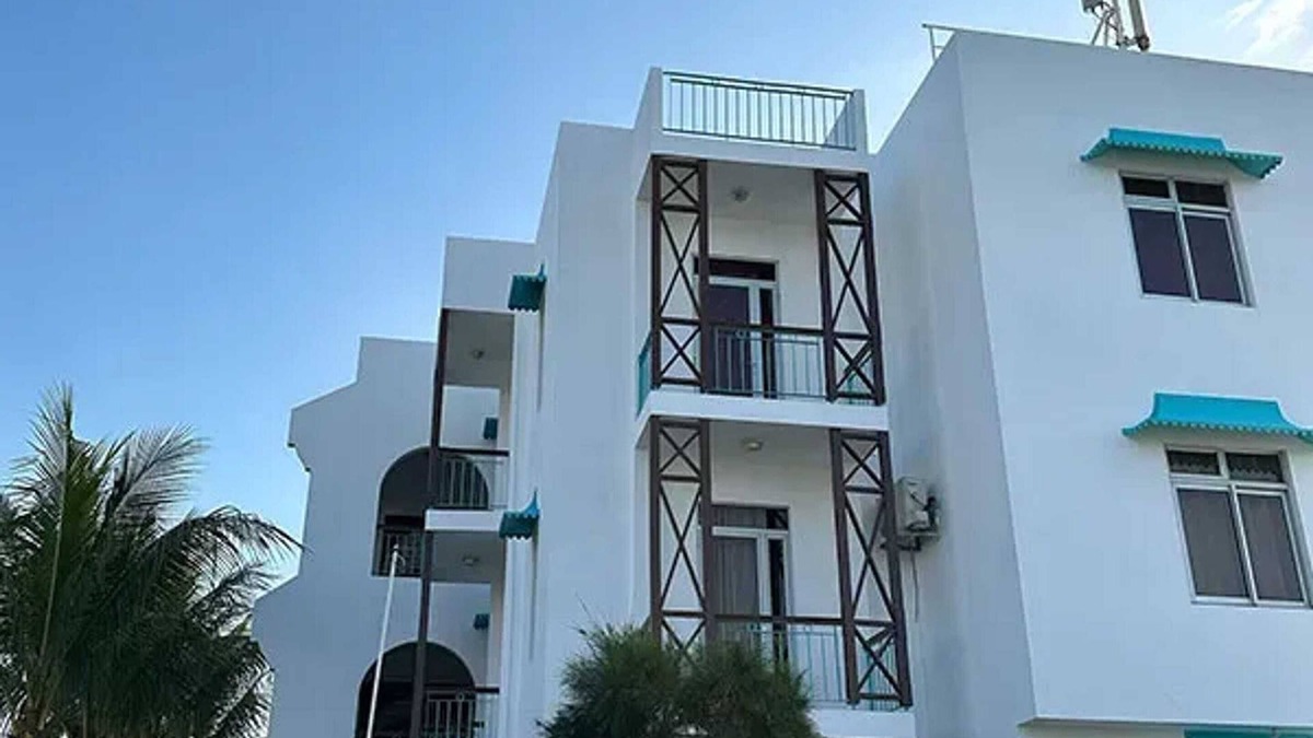 Blue Bay Apartment | Homerez - Apartment sea view in Blue Bay