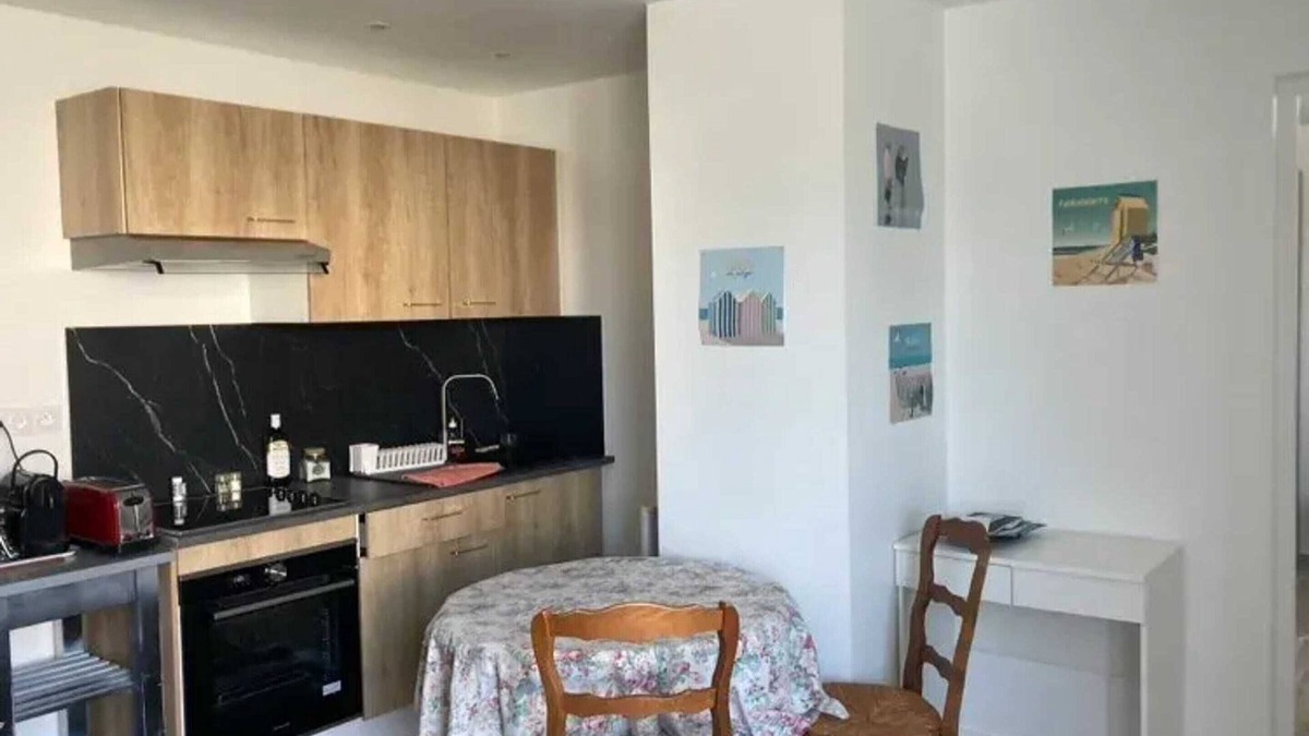 Chateau-d'Olonne Apartment | Homerez - Apt in Les Sables-d'Olonne.