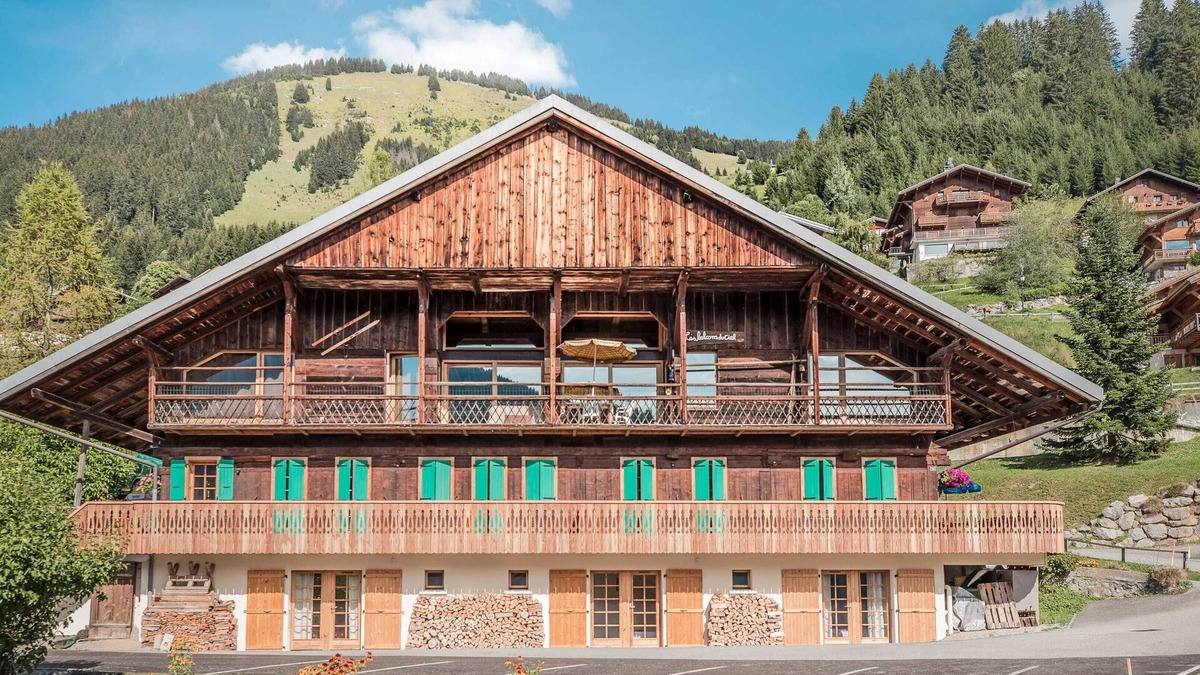 Chatel Apartment | Homerez - Apt. in Châtel, mountain view