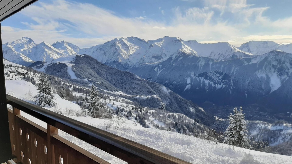 Eclose-Ouest Apartment | Homerez - Apt in L'Alpe d'Huez
