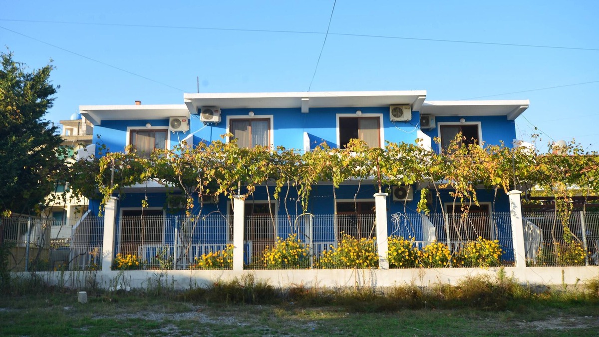 Velipoje Apartment | Homerez - Beautiful appartement for 5 ppl. with balcony at Velipojë