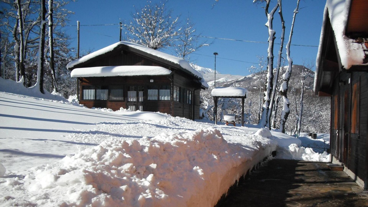Ventasso Ski Chalet | Homerez - Beautiful chalet for 8 ppl. with terrace at Giarola