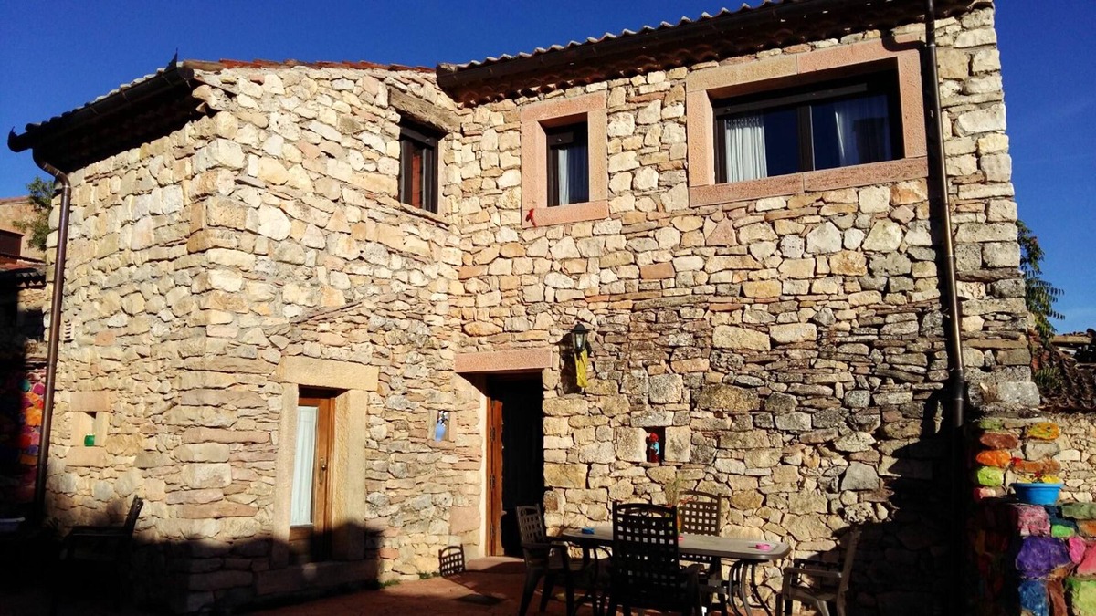 Sepulveda House | Homerez - Beautiful house for 4 ppl. with terrace at Aldehuela