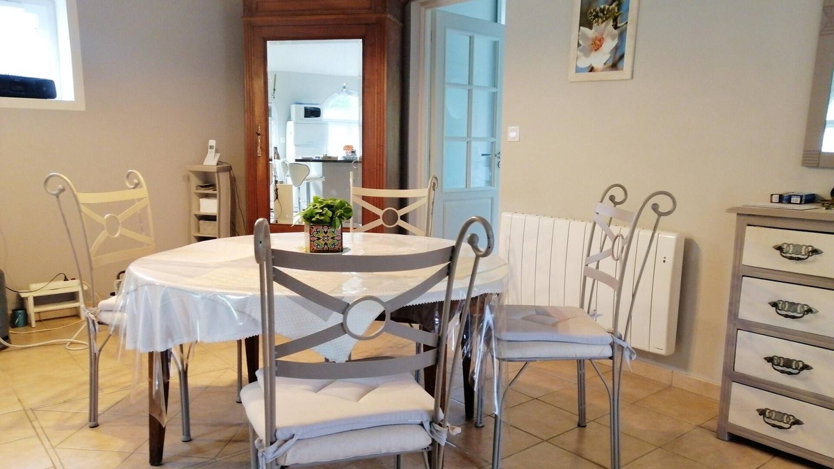 Sisteron House | Homerez - Beautiful house for 2 ppl. with garden and terrace at Sisteron