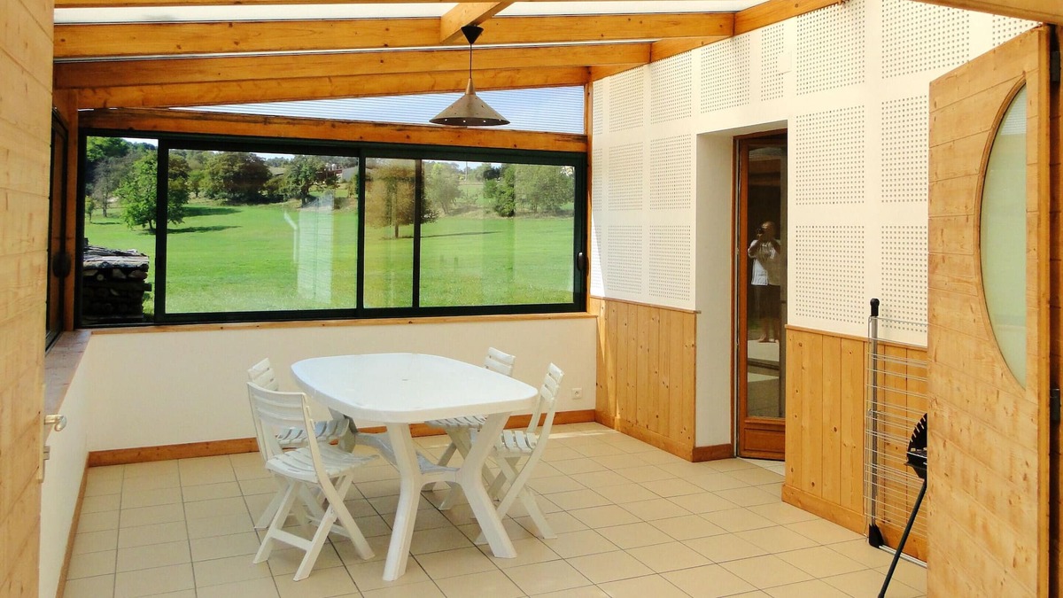 Vanne House | Homerez - Beautiful house for 5 ppl. with terrace at Vanne