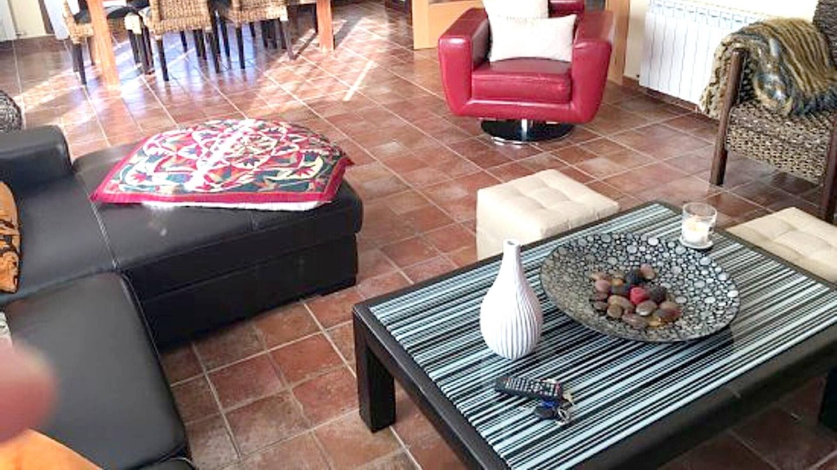 Quintanilla del Agua y Tordueles House | Homerez - Big house for 10 ppl. with terrace at Quintanilla del Agua