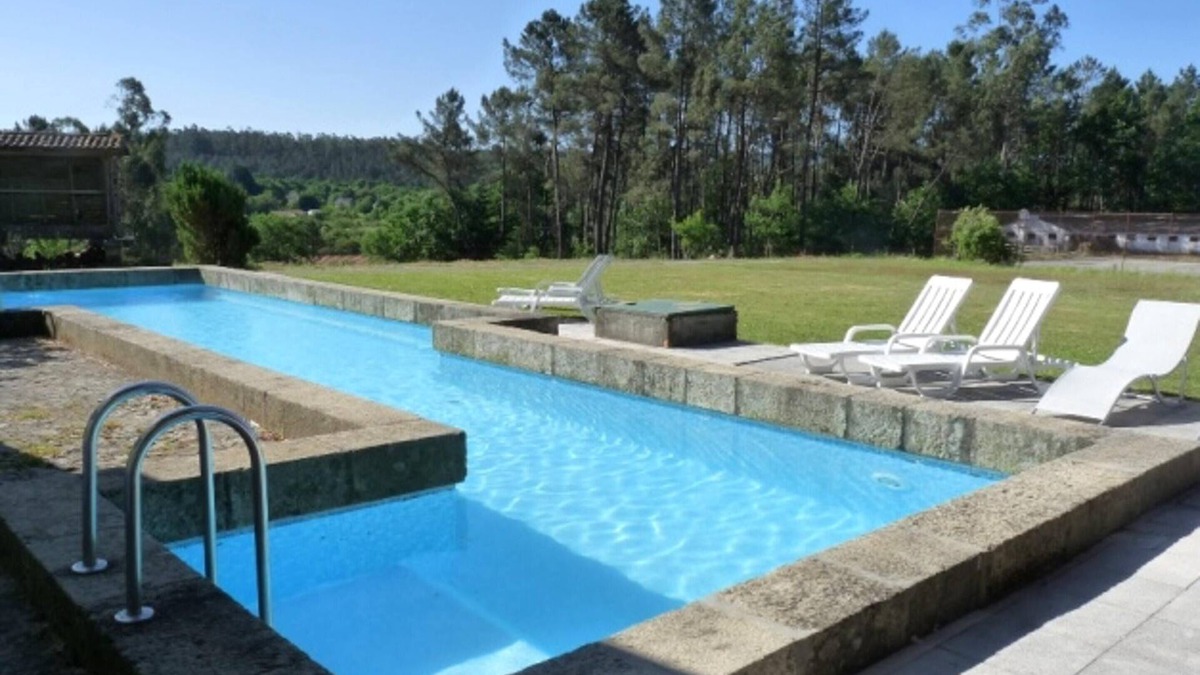 Sao Pedro do Sul Ski Chalet | Homerez - Big chalet for 16 ppl. with swimming-pool at São Pedro do Sul