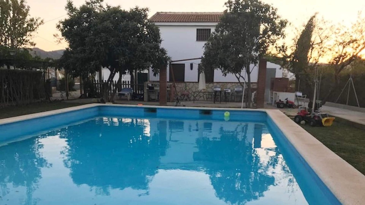Archidona Villa | Homerez - Big villa for 10 ppl. with swimming-pool at Archidona