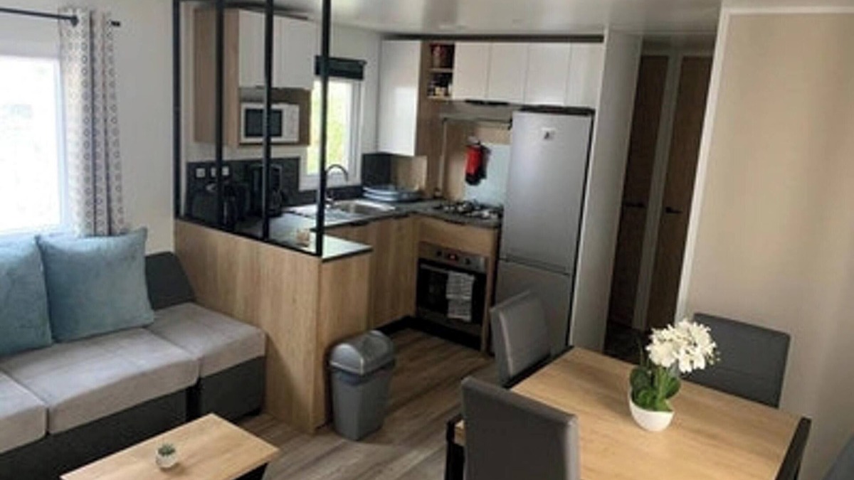 Saint-Jean-de-Monts House | Homerez - Bungalow in Saint-Jean-de-Monts