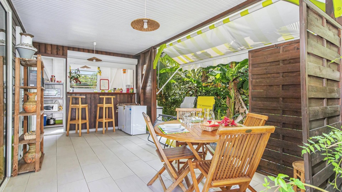 Riviere-Salee House | Homerez - Bungalow in Rivière-Salée
