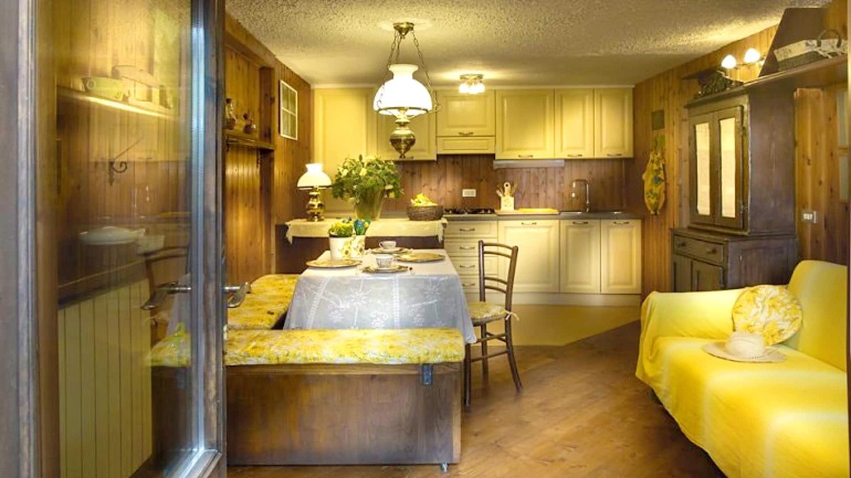 Saint-Nicolas Ski Chalet | Homerez - Chalet 15 km away from the slopes with sauna, jacuzzi, spa and garden
