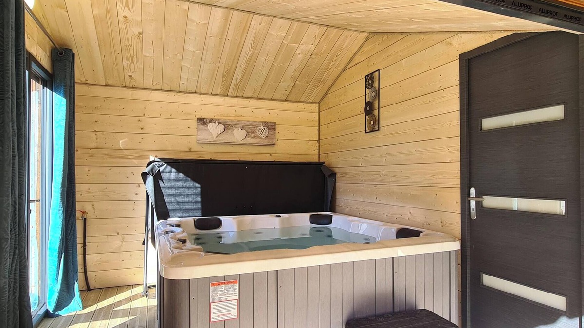 Orlu Ski Chalet | Homerez - Chalet in Orlu, Mountain View