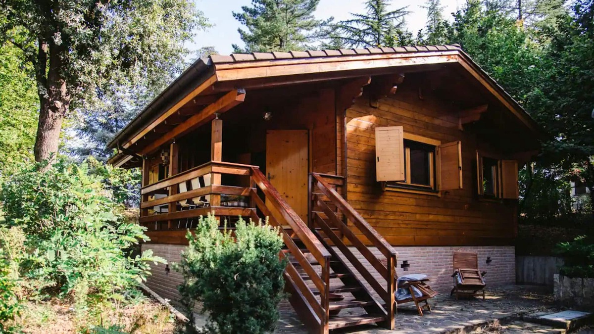 Chiavenna Rocchetta Ski Chalet | Homerez - Chalet for 4 ppl. with sauna, jacuzzi and spa at Castell'Arquato
