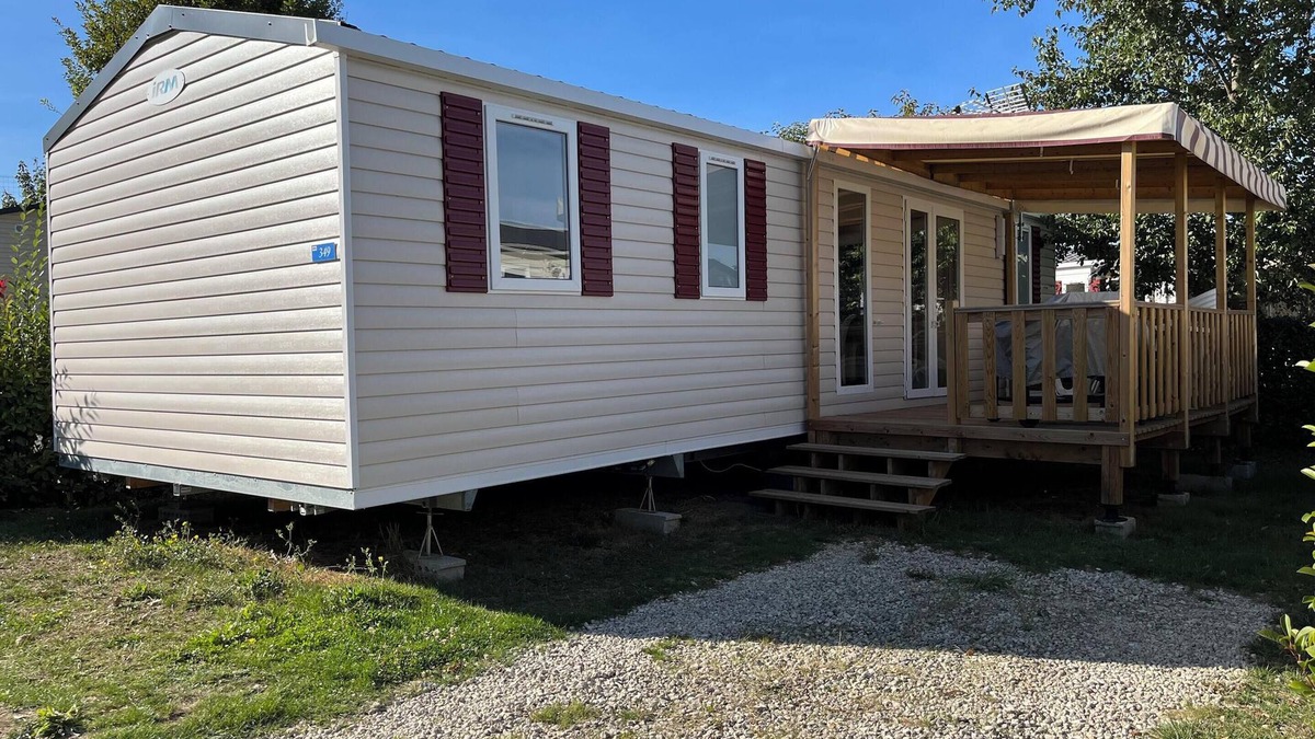 Coulanges House | Homerez - Charming Bungalow in Onzain + Shared Pool