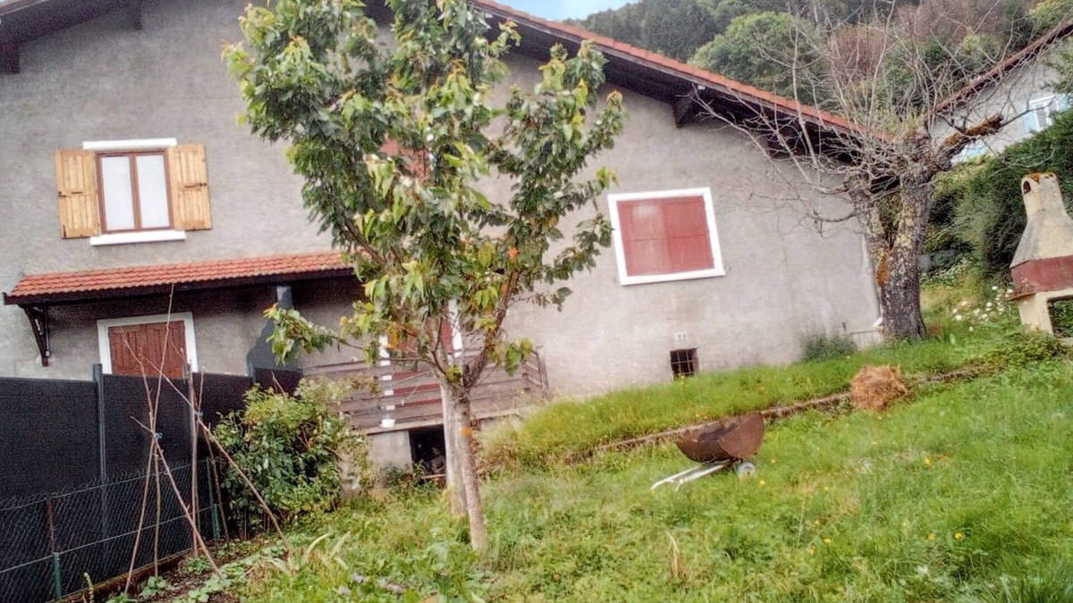 Sainte-Agnes House | Homerez - Charming House in Sainte-Agnés, garden