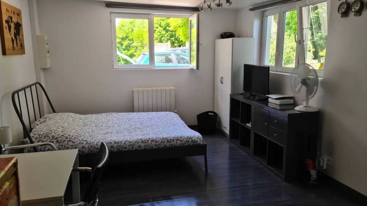 Saint-Ay Apartment | Homerez - Charming studio in Saint-Ay