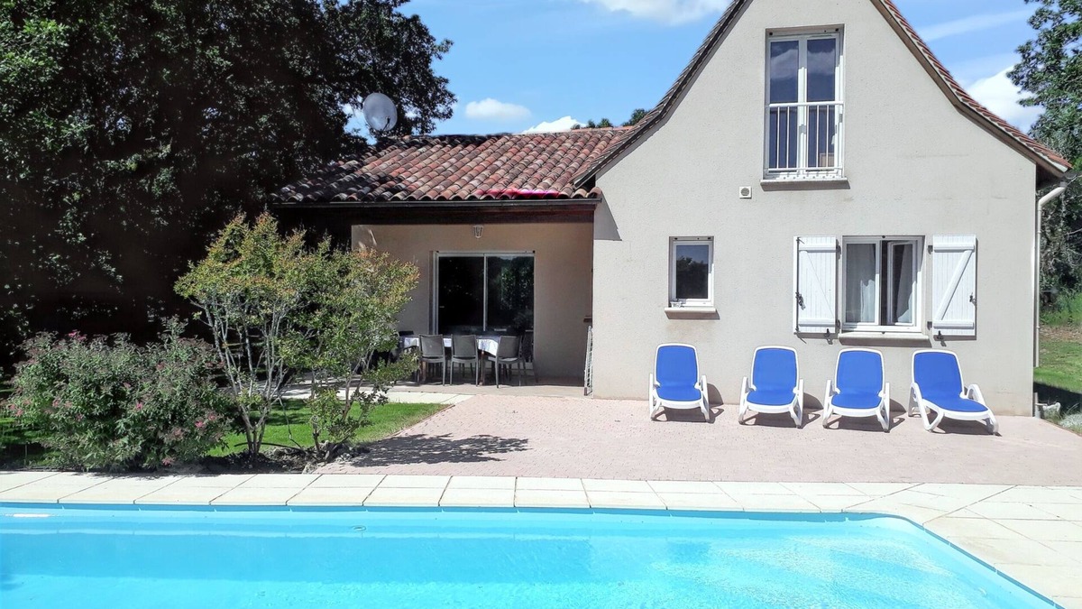 Loubressac Villa | Homerez - Charming Villa in Loubressac with Private Pool