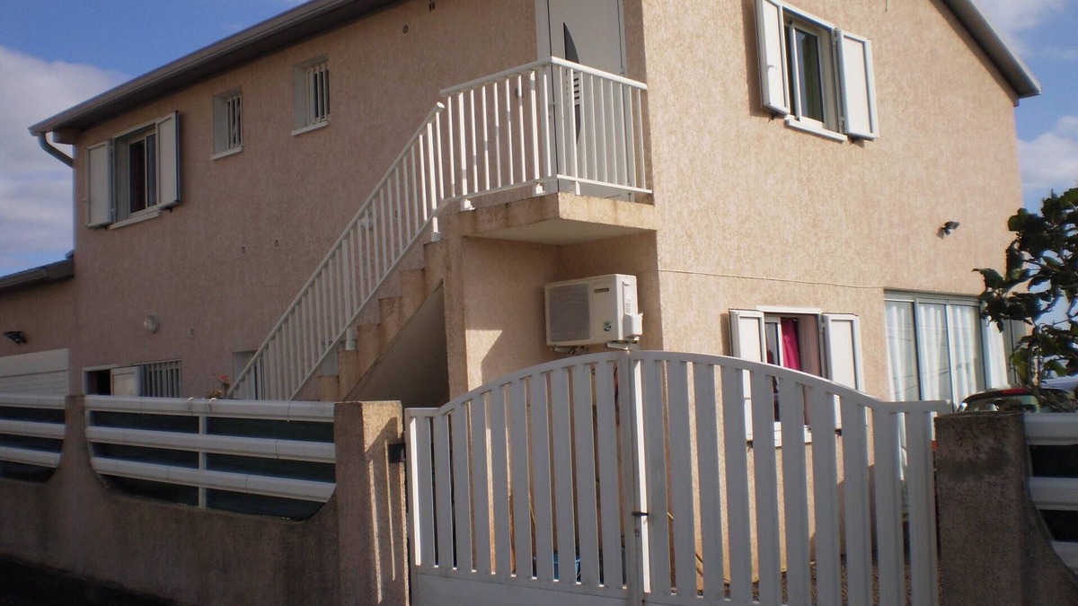 Petite-ÃŽle Apartment | Homerez - Comfortable Apartment in Le Tampon, Sea View