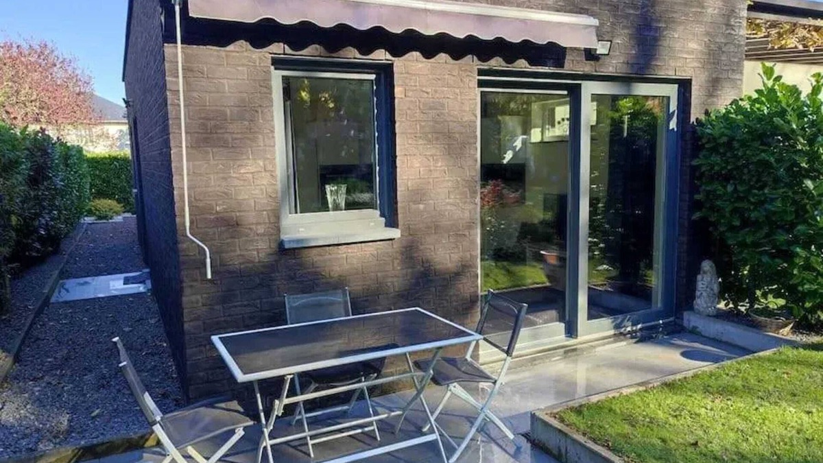 Erpent Apartment | Homerez - Comfortable Apartment in Namur – 38 sqm – Terrace