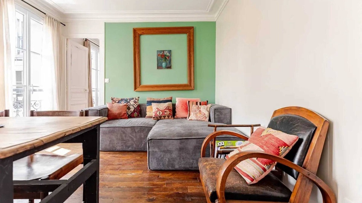 Quartier de la Goutte-d'Or Apartment | Homerez - Comfortable Apartment in Paris