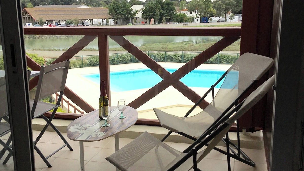 Guerande Apartment | Homerez - Cosy Apartment with Shared Pool - Guérande - 30 m²