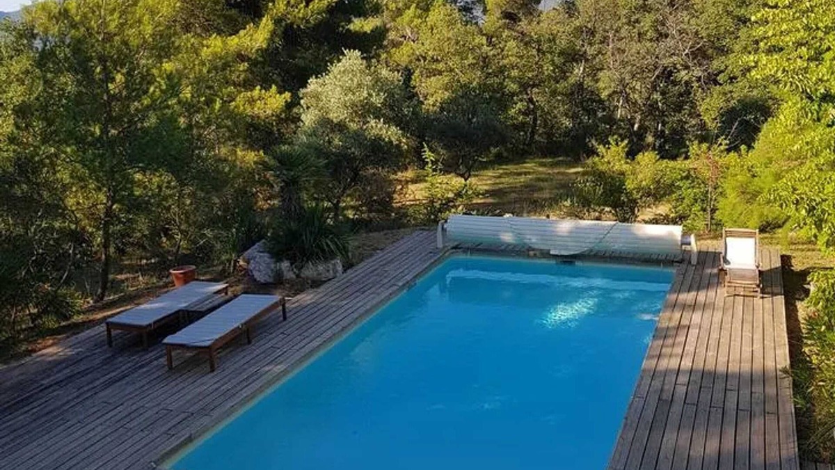 Grambois House | Homerez - Cottage in Grambois, pool, nature.