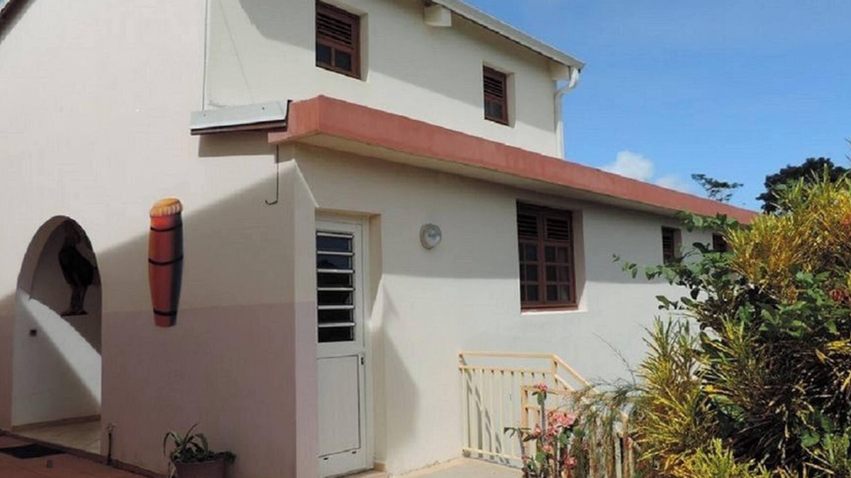 Le Robert Apartment | Homerez - Cozy apartment in Le Robert 70 m² with private garden