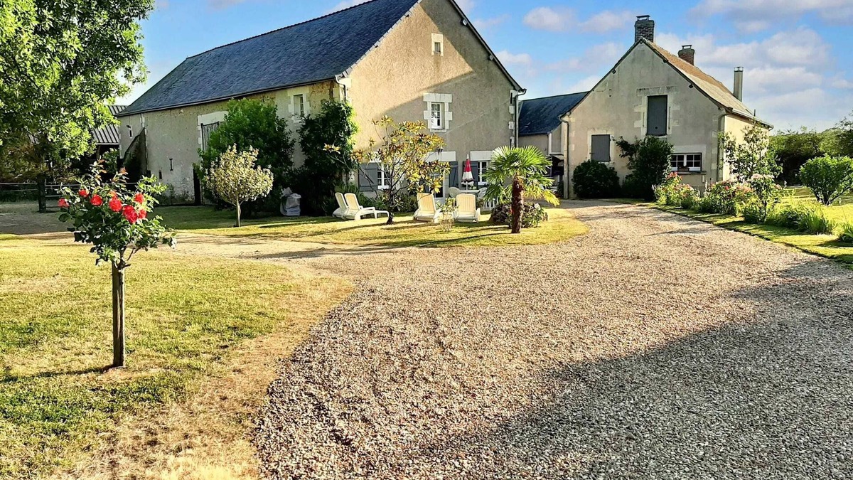 Thilouze Apartment | Homerez - Cozy studio in Thilouze of 55 m² with private garden