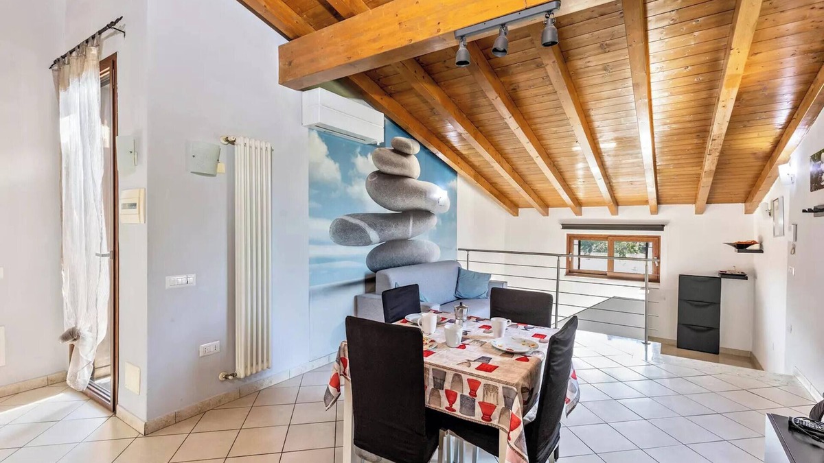 Sud-Ovest Apartment | Homerez - Elegant Apartment in Verona, 75 m² + Balcony