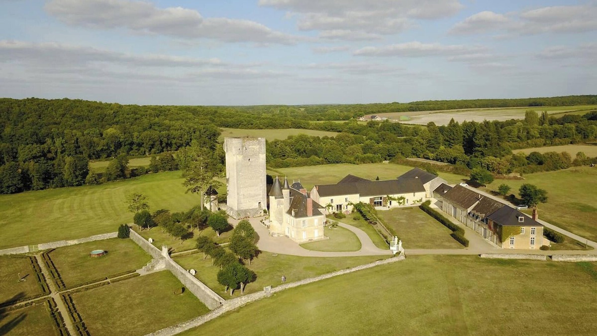 Tendu Other | Homerez - Enchanting Manor near Tendu with Tennis Court