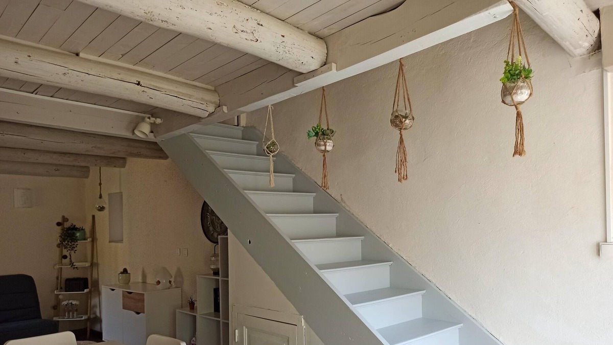 Saint-Floret House | Homerez - Exceptional house with garden and balcony