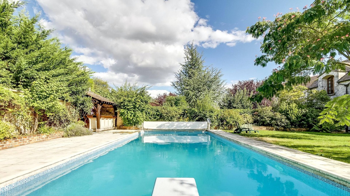 Saint-Germain-sur-Ecole House | Homerez - House for 3 ppl. with swimming-pool at Saint-Germain-sur-École