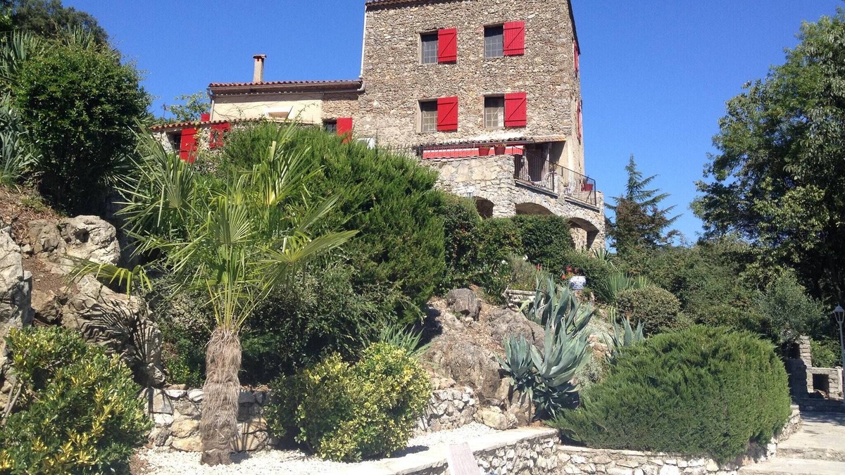 Saint-Julien-de-la-Nef House | Homerez - Nice house for 8 ppl. with shared pool at Saint-Julien-de-la-Nef