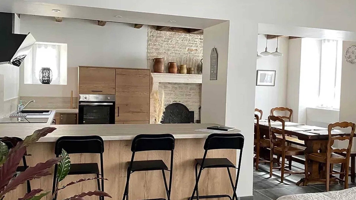 Les Riceys House | Homerez - Friendly House in Les Riceys with Private Courtyard