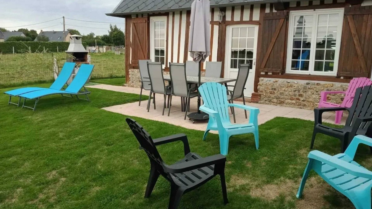 Epreville-en-Lieuvin House | Homerez - House in Épreville-en-Lieuvin