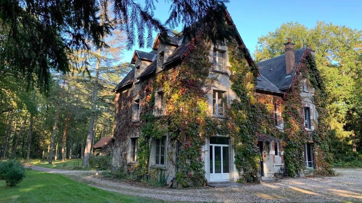 Neuvy-sur-Barangeon House | Homerez - House in Neuvy-sur-Barangeon