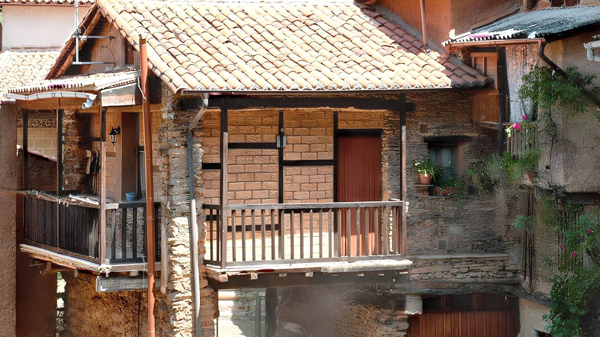 Robledillo de Gata House | Homerez - House Robledillo de Gata