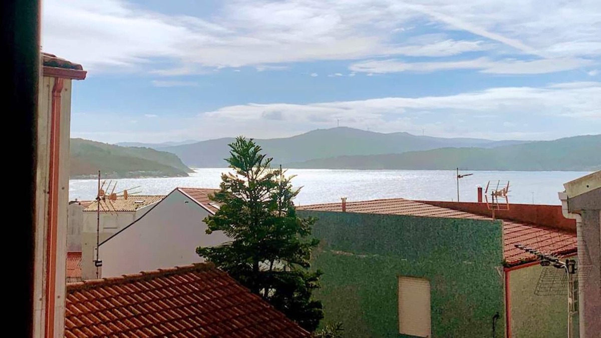 Corme Porto House | Homerez - House 6 km away from the beach for 6 ppl. with sea view at Corme-Porto