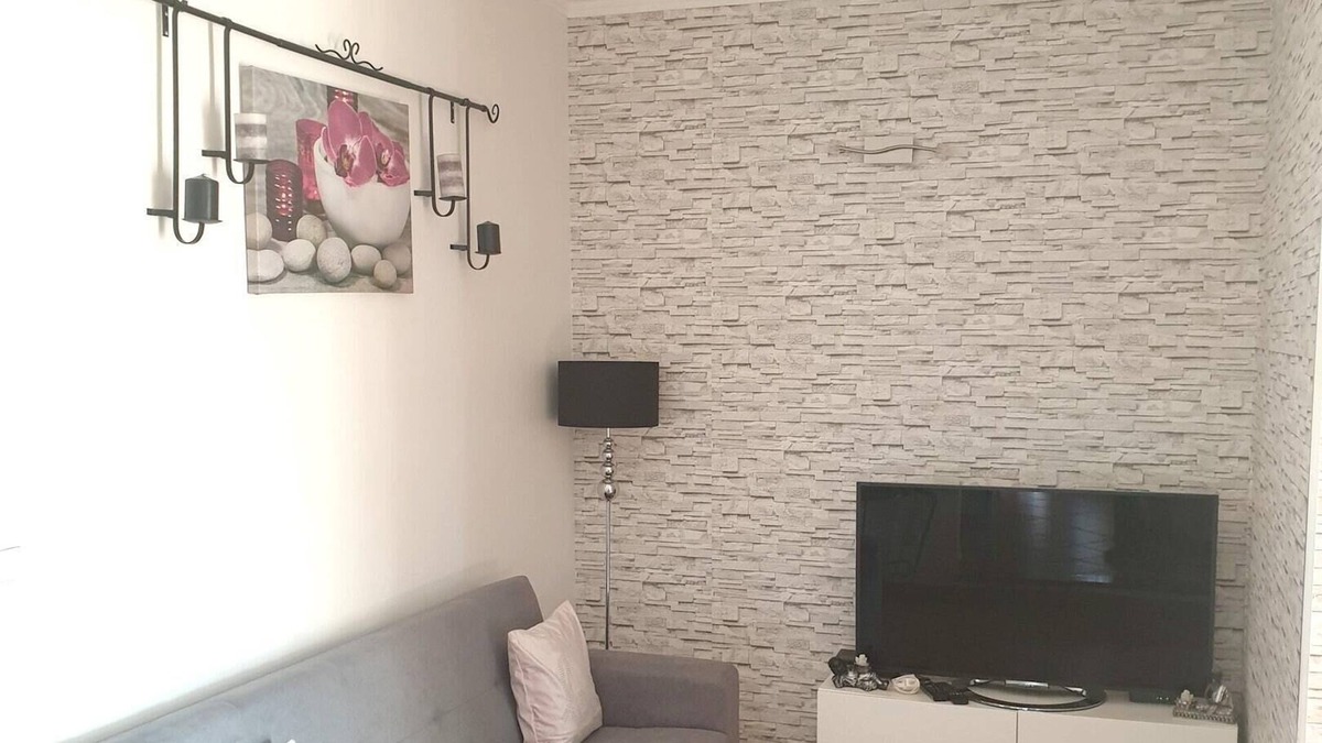 Ermesinde House | Homerez - House 7 km away from the beach for 6 ppl. with terrace at Alfena