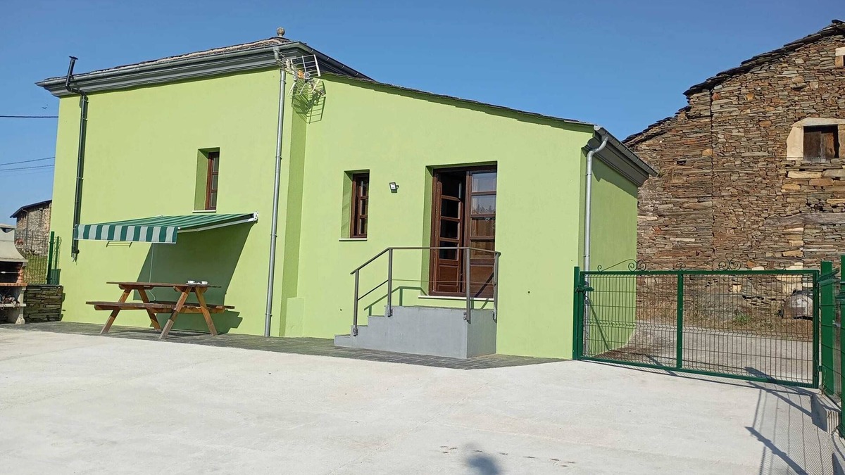 Grandas de Salime House | Homerez - House in Grandas de Salime
