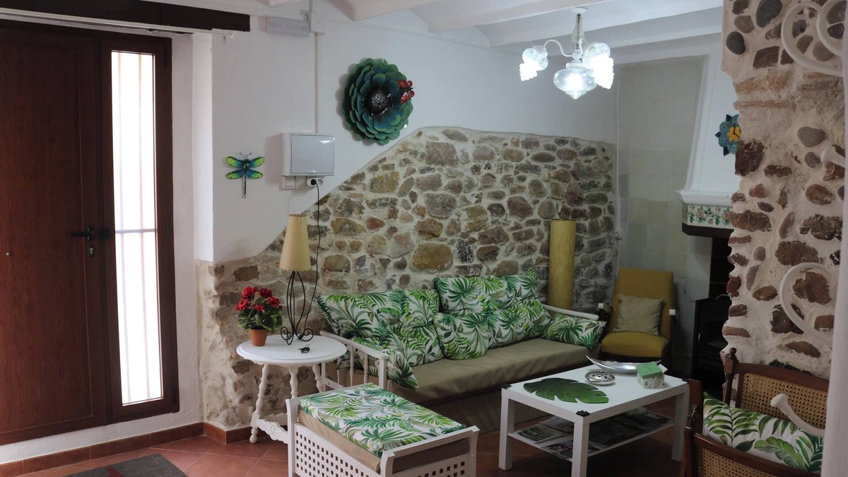 Estivella House | Homerez - House Estivella Near Nature.