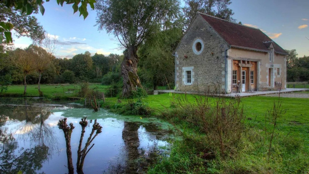 Beaumont-Village House | Homerez - House in Beaumont-Village