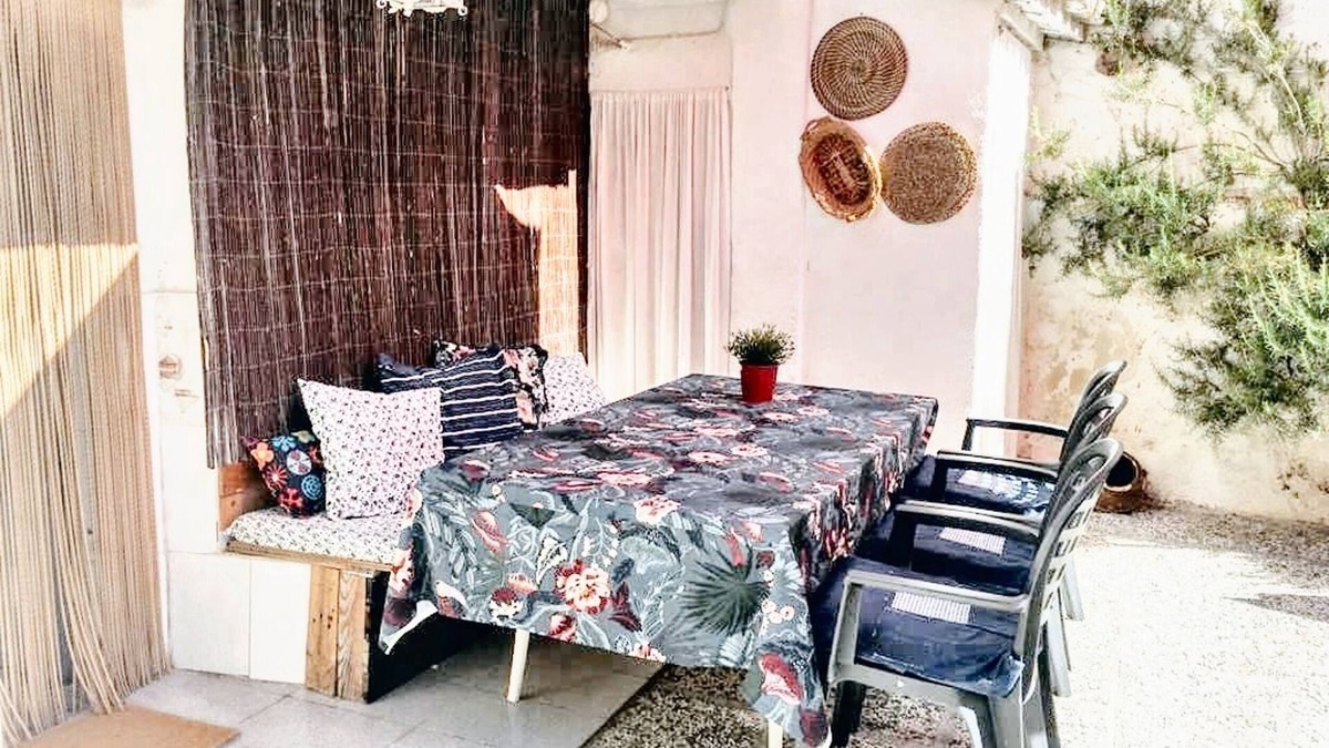 El Poyo del Cid House | Homerez - House in El Poyo del Cid