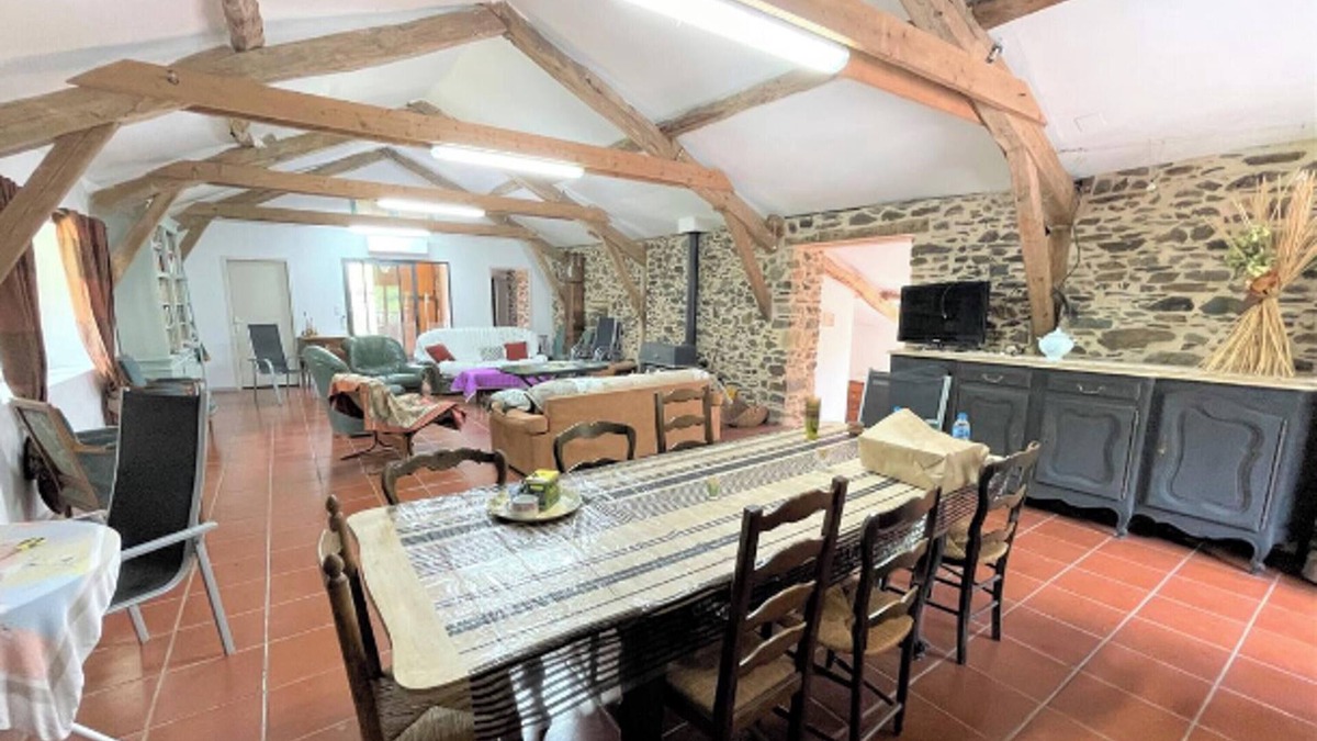 Bagnac-sur-Cele House | Homerez - House in Bagnac-sur-Célé.