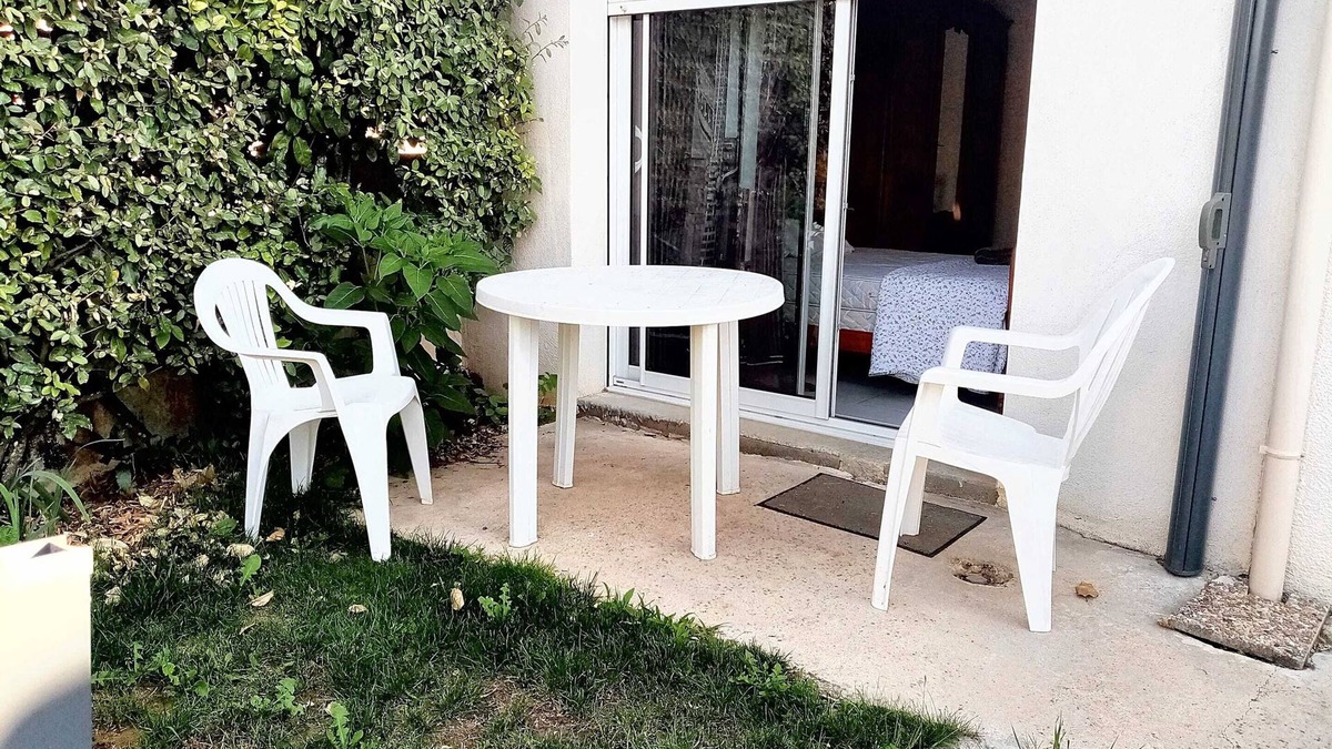 Tonnay-Charente House | Homerez - House in Tonnay-Charente