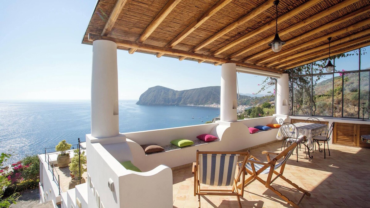 Canneto House | Homerez - House in Lipari, sea view