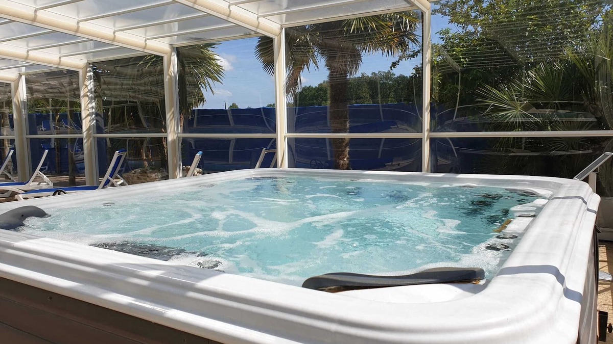 Meursac House | Homerez - House in Meursac with pool