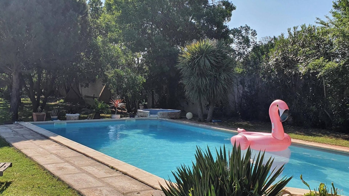 Narbonne House | Homerez - House in Narbonne with pool