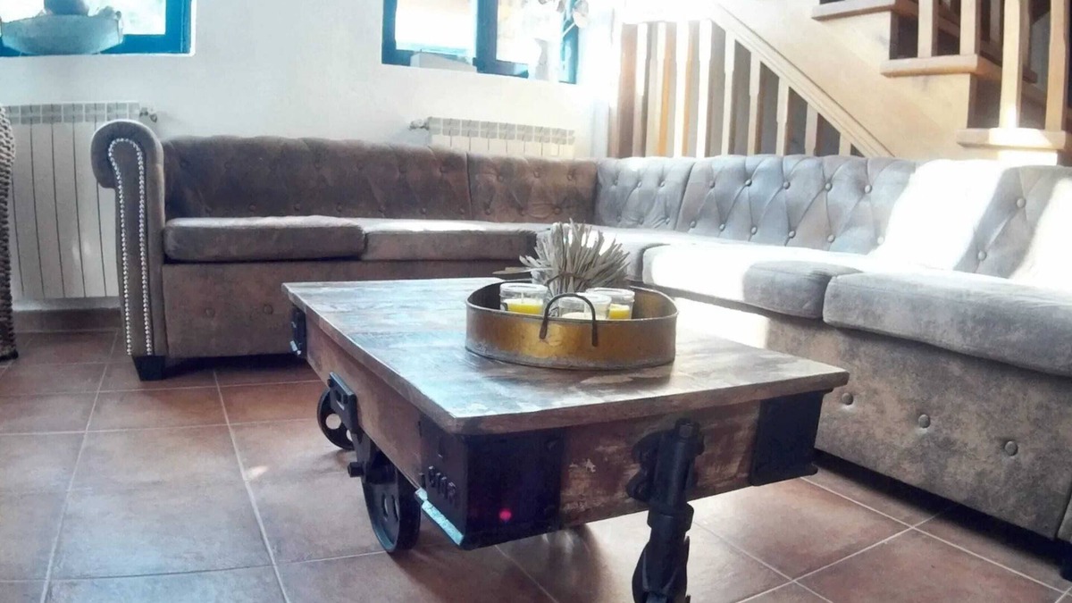 Castro Urdiales House | Homerez - House in Otañes, Mountain view